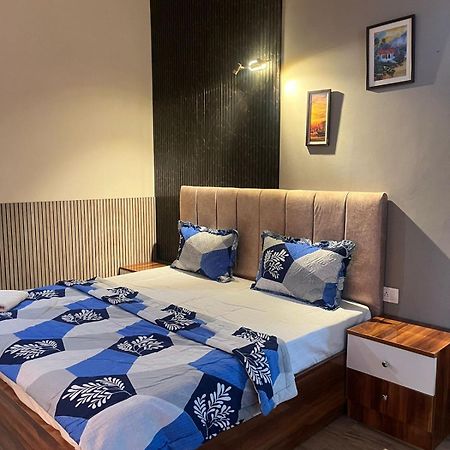 Studio Apartment In 그레이터 노이다 외부 사진